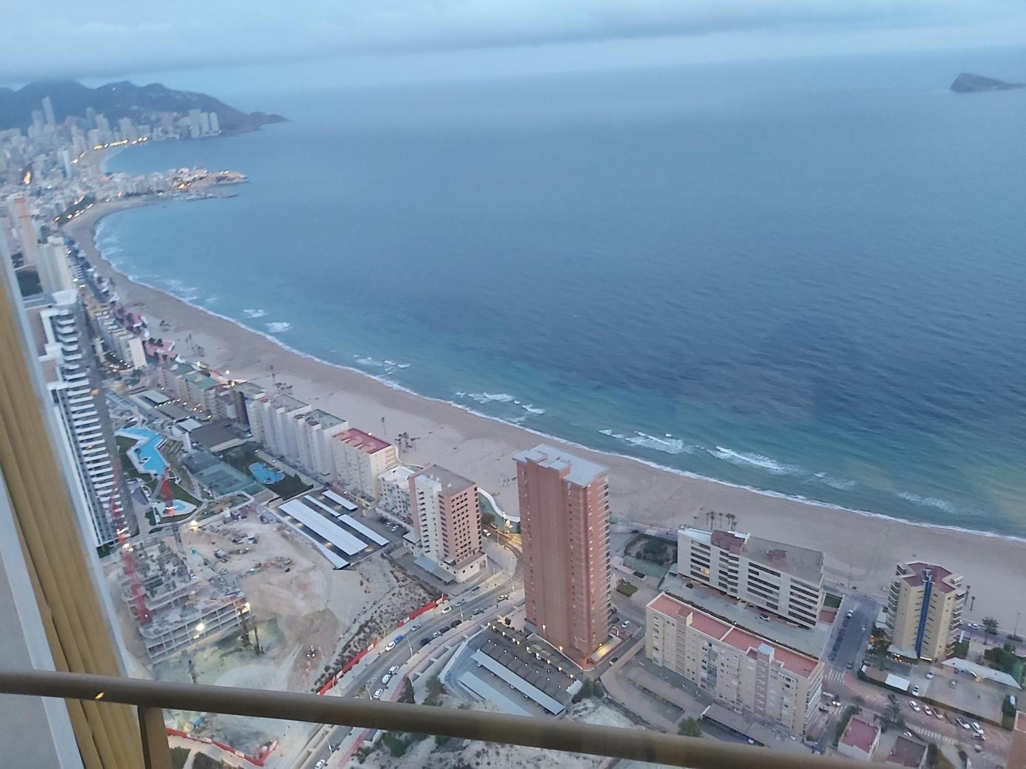 Intempo Luxury Ocean Views Resort 貝尼多姆 外观 照片