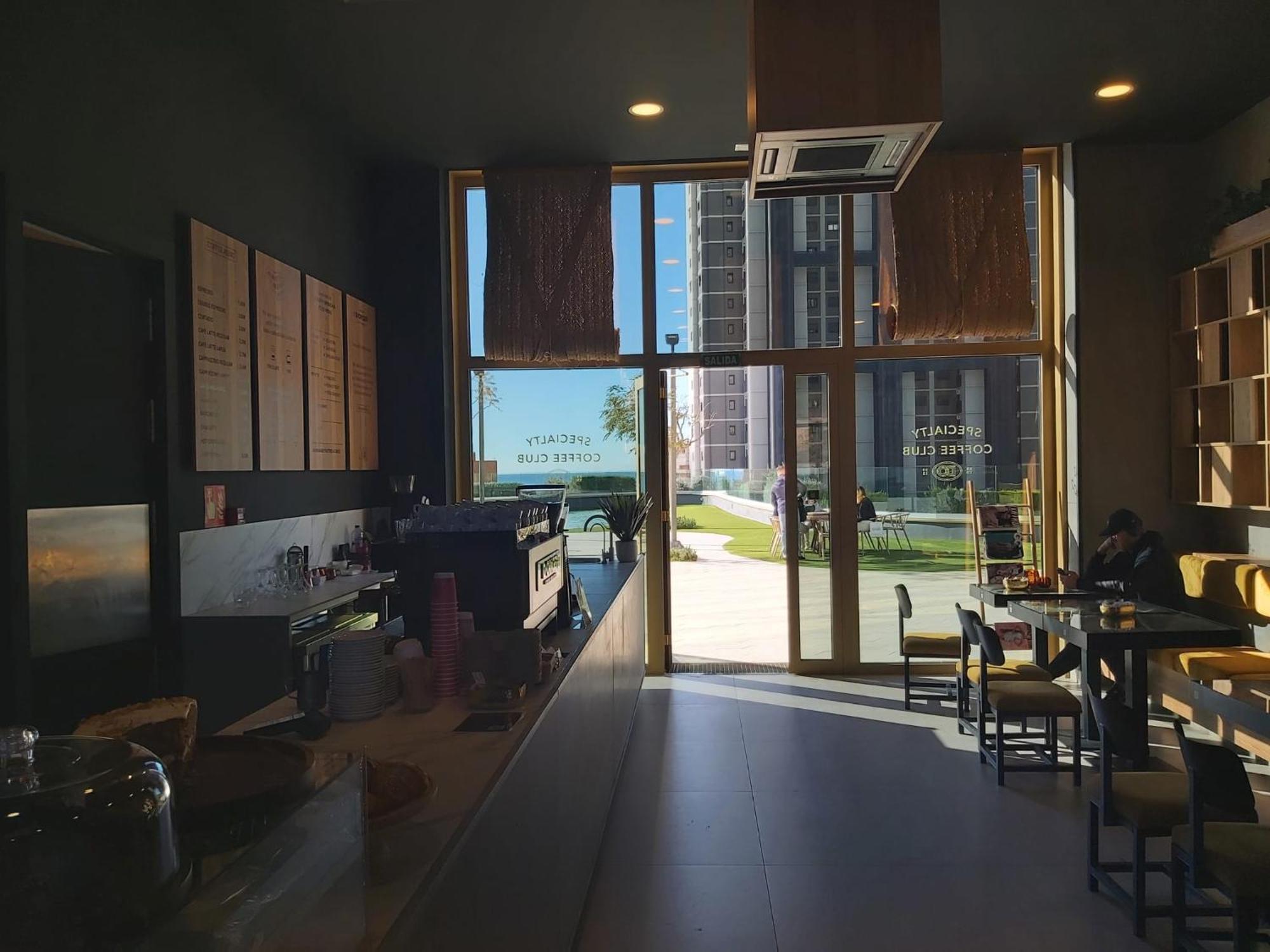 Intempo Luxury Ocean Views Resort 貝尼多姆 外观 照片