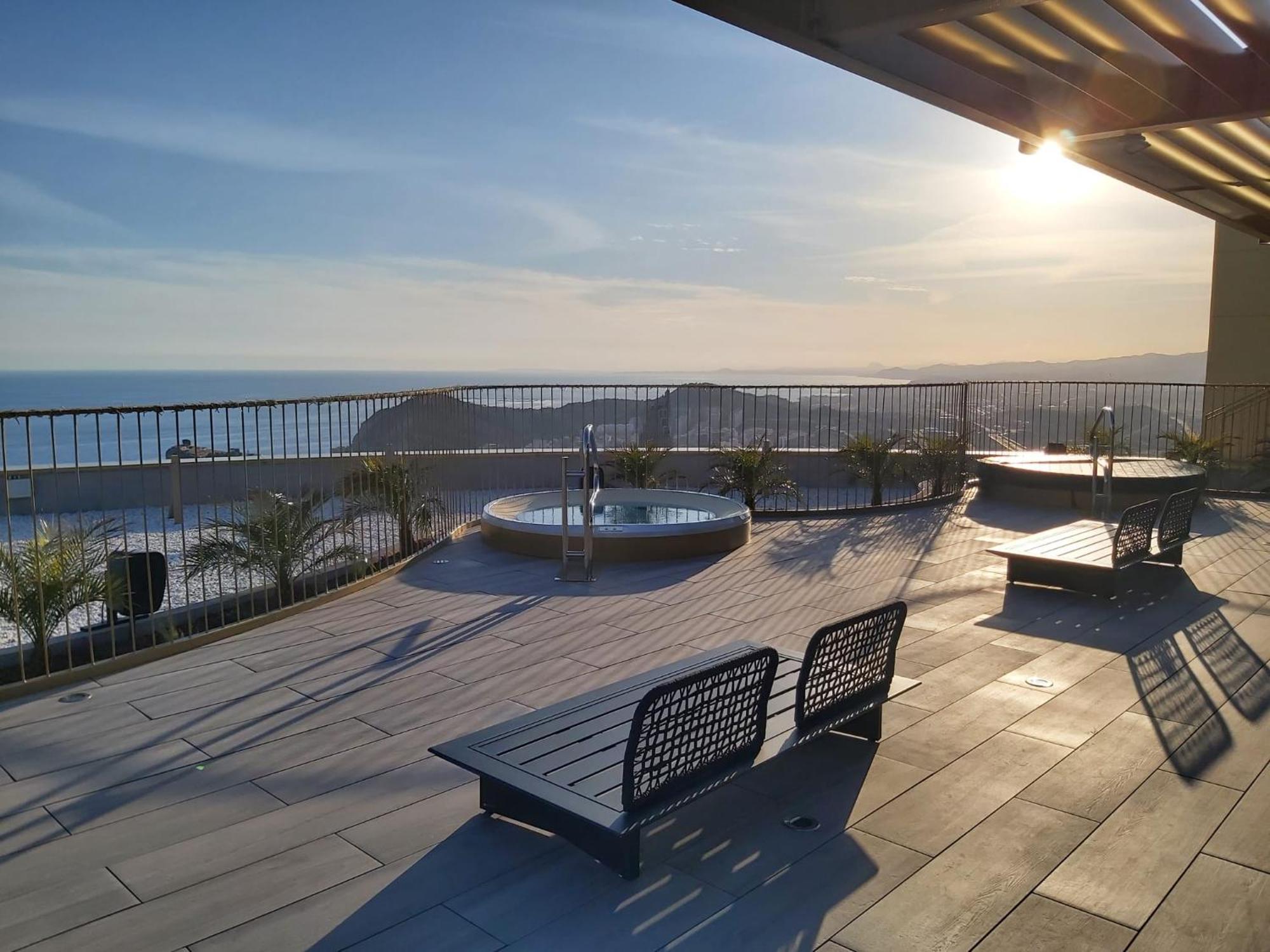 Intempo Luxury Ocean Views Resort 貝尼多姆 外观 照片