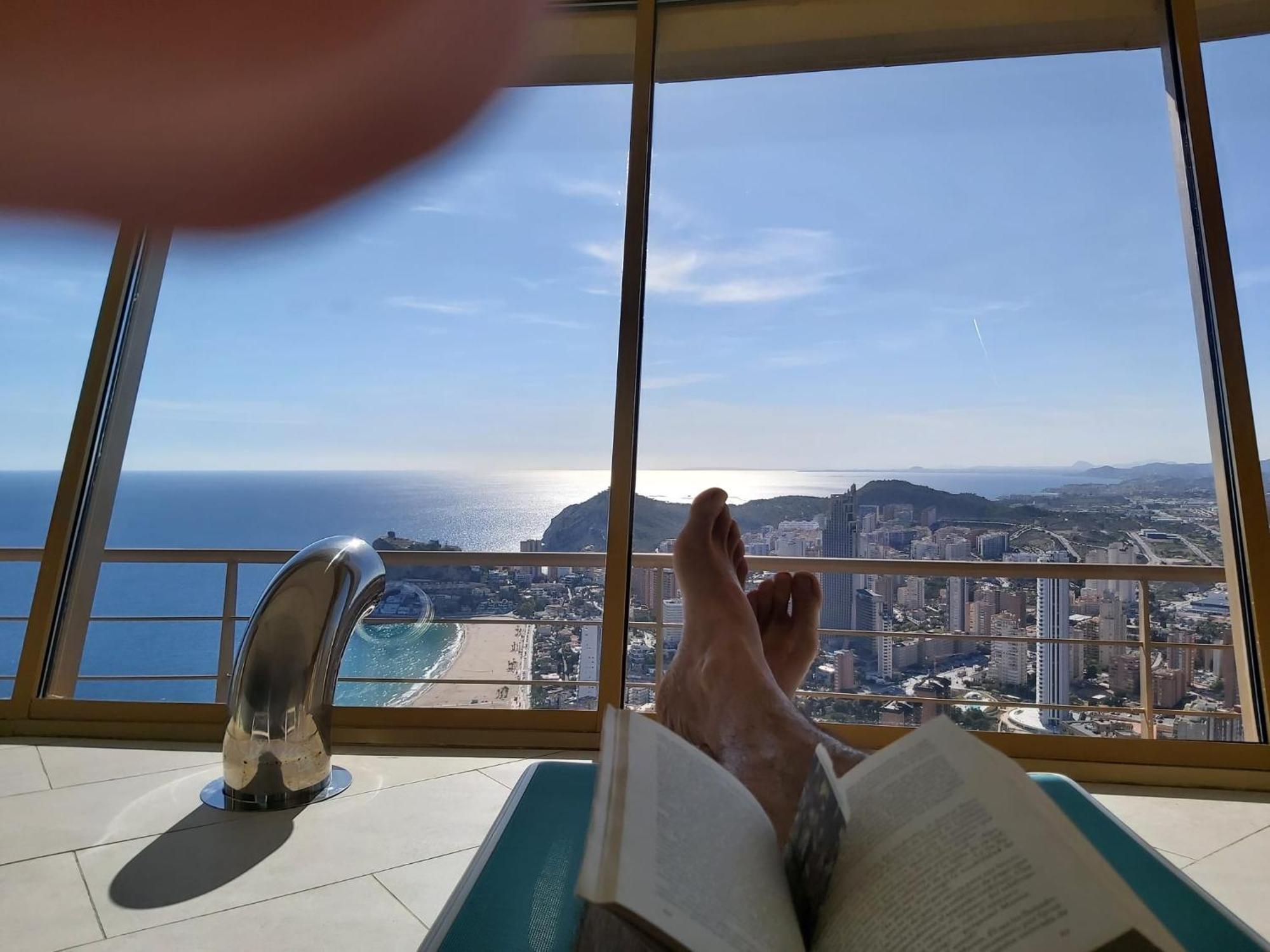 Intempo Luxury Ocean Views Resort 貝尼多姆 外观 照片