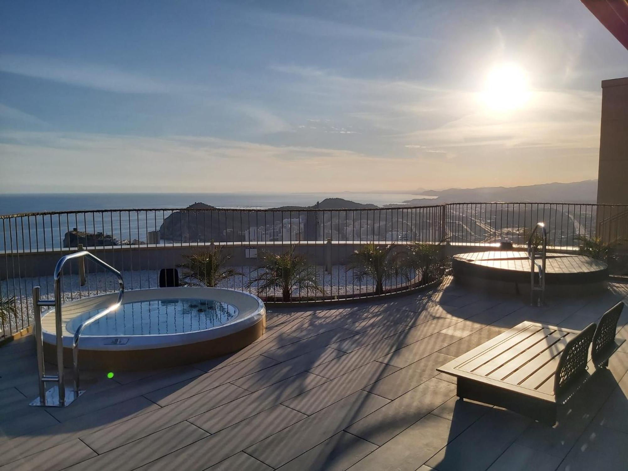 Intempo Luxury Ocean Views Resort 貝尼多姆 外观 照片